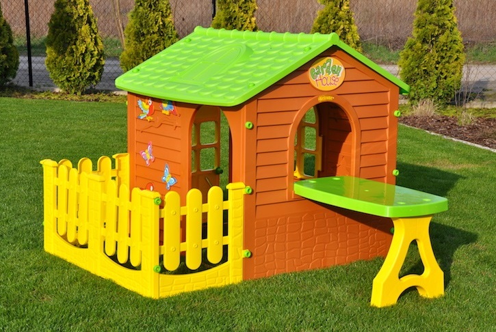 Детский игровой домик Mochtoys Garden Нouse с террасой и столиком